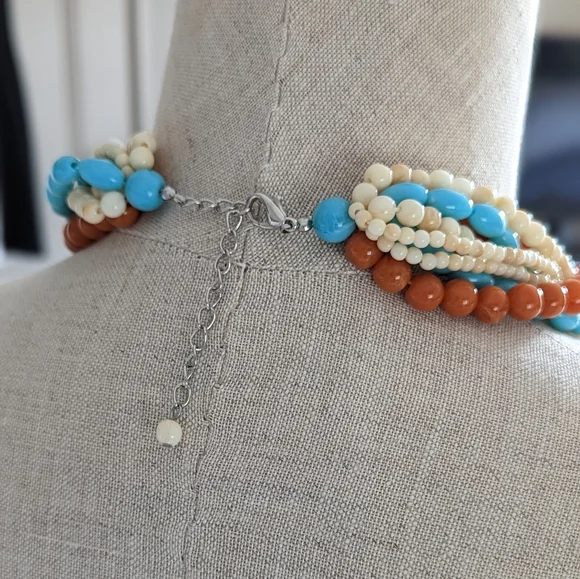 Multi color multi strand beaded necklace - Picture 2 of 3